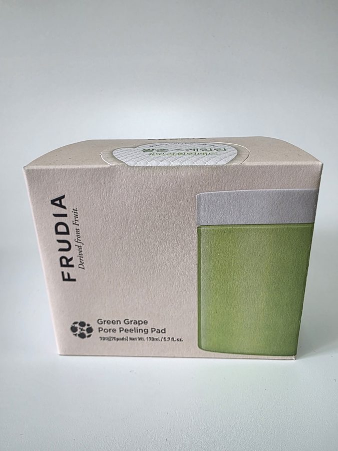 FRUDIA Отшелушивающие диски с зеленым виноградом / Frudia Green Grape Pore Peeling Pad (банка70шт*3мл)