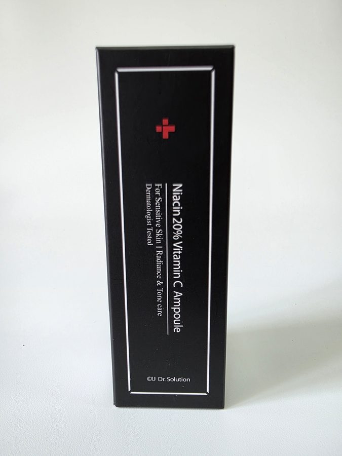 Концентрированная Ампульная Сыворотка с Ниацинамидом 20% и Витамином С CU DR.SOLUTION Niacin 20% Vitamin C Ampoule